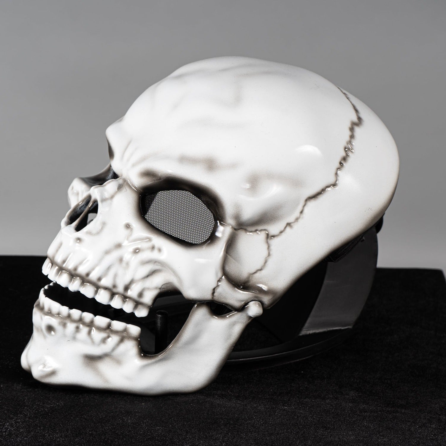 Bone Skull Mask Moving Jaw
